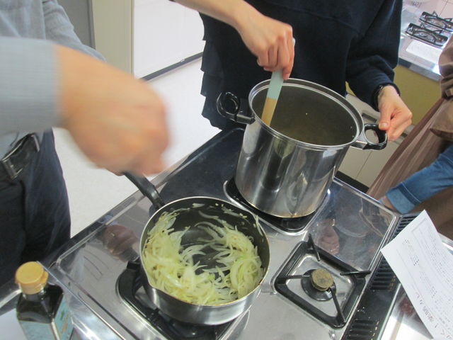 薬膳カレーを作ろう ～育児ママ会～