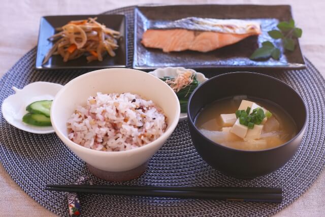 女性に嬉しい食べ物 ～体を温める食品を取り入れよう～